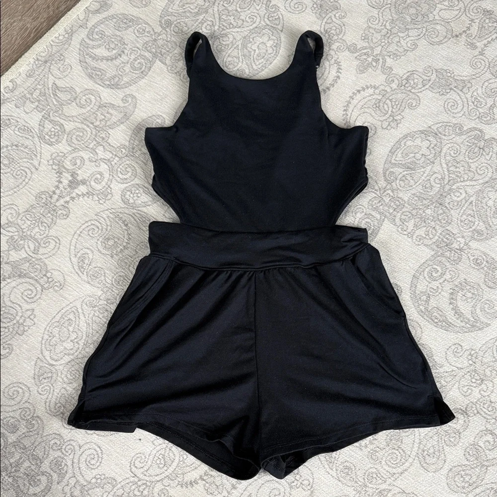 Abercrombie kids Kids Black One-Piece Romper